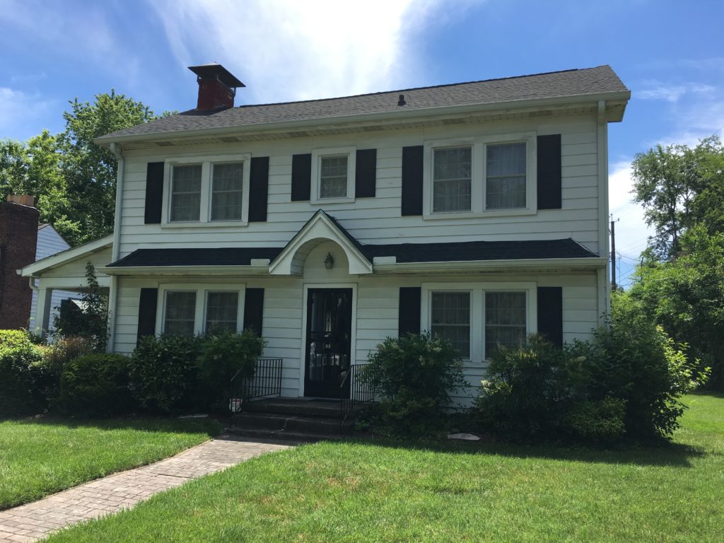 knoxville tennessee gutters leaking on 2-story colonial home