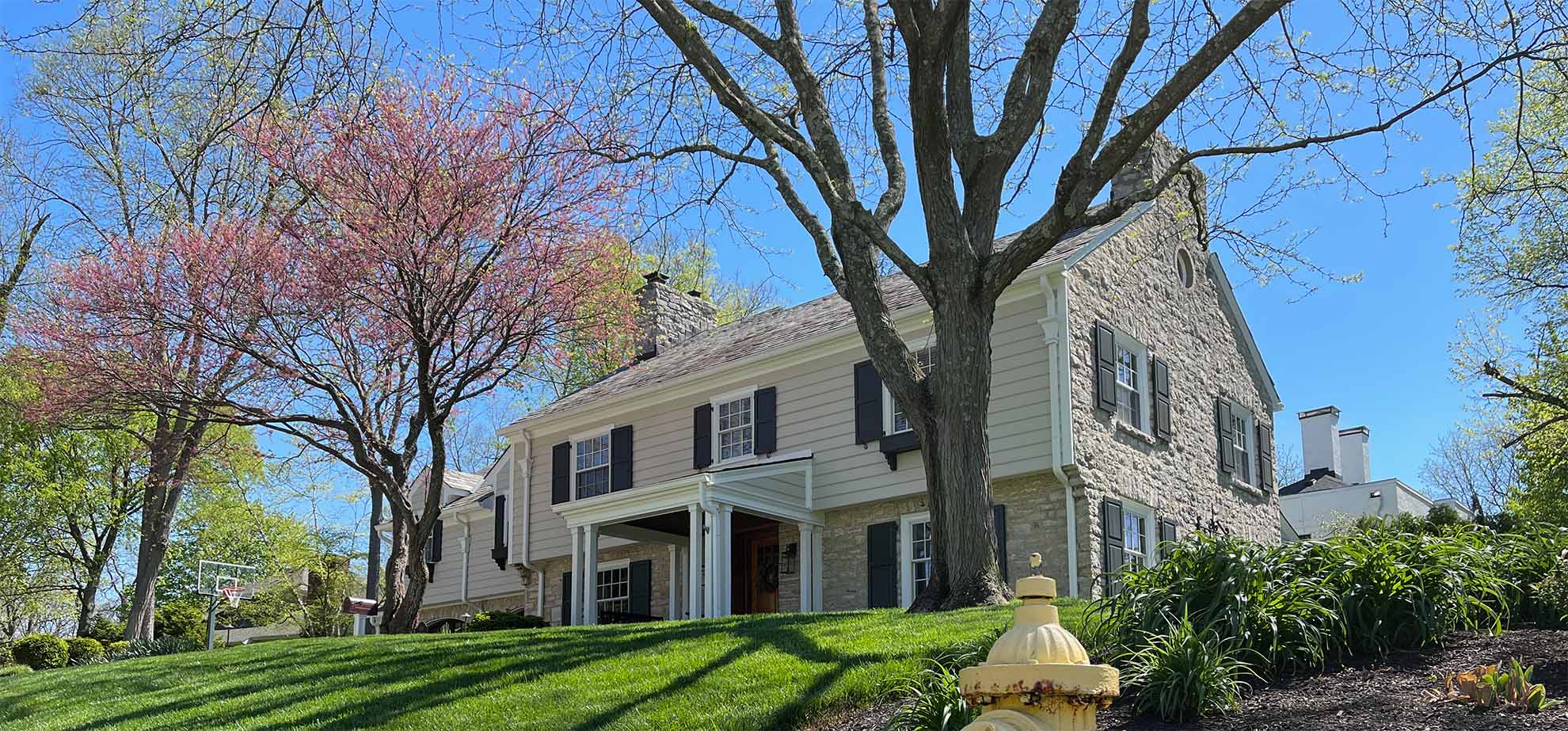 6-inch gutters and MasterShield gutter guards installed on a home in Oakwood, Ohio